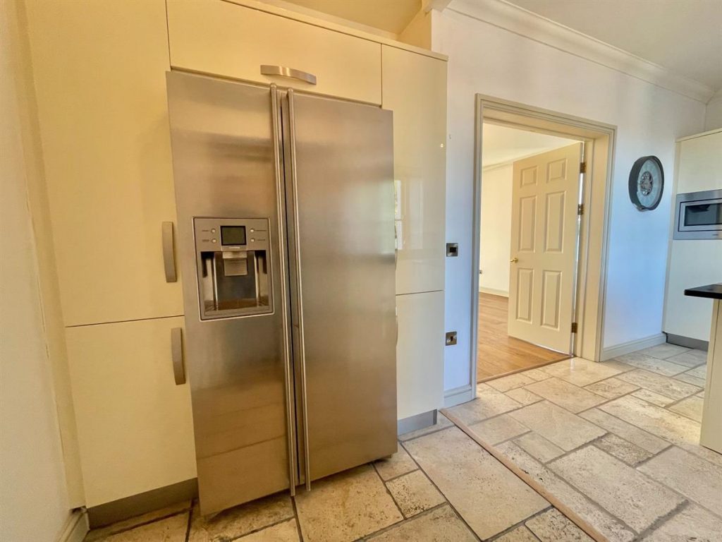 The Penthouse The Mount, Chepstow Hills Property Consultants